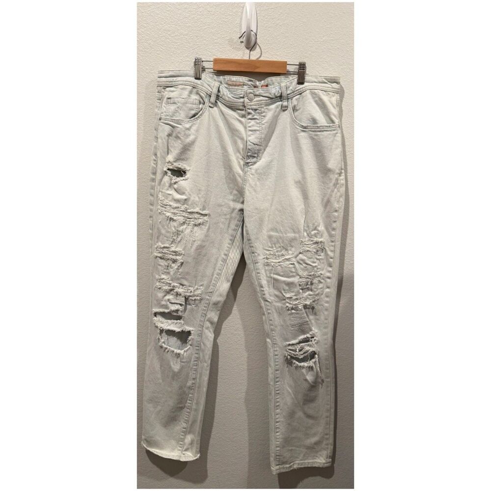 PILCRO AND THE LETTERPRESS The Slim Distressed Boyfriend Jeans